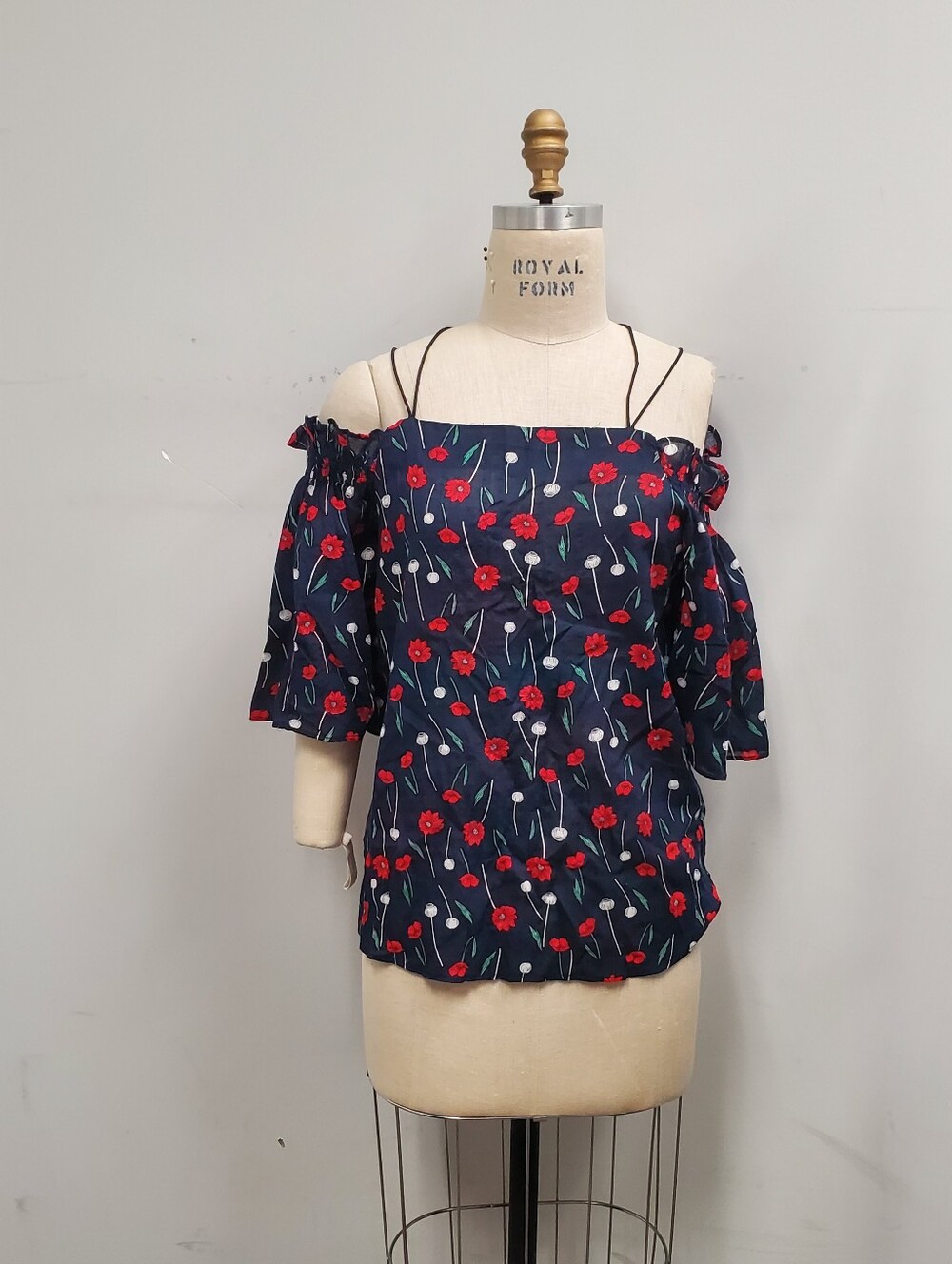 No Brand Top